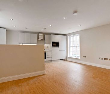 A brand new first floor one bedroom apartment in the heart of Winds... - Photo 5