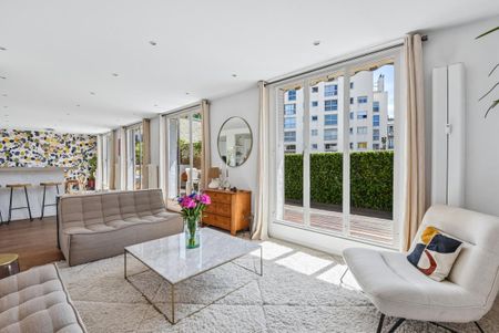 Location Appartement 4 pièces Meublé PARIS 15ème - Photo 3