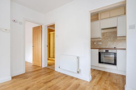 1 bedroom maisonette to rent - Photo 4