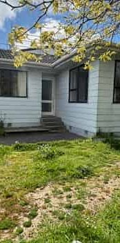 3-bedroom home in the heart of West Auckland - Photo 1