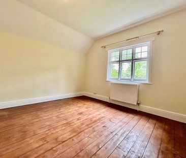 3 bedroom detached house to rent - Photo 2