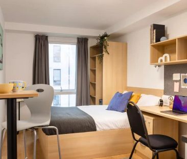 Studio Apartment - Photo 3