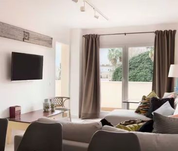 3 room luxury Apartment for rent in Benalmádena, Andalusia - Photo 3