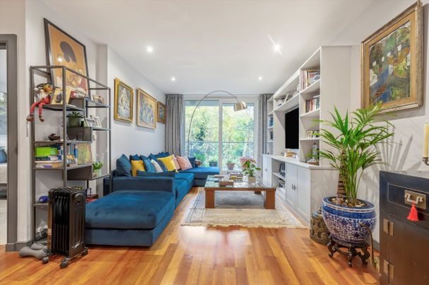 Queenstown Road, Clapham, SW11, London - Photo 1