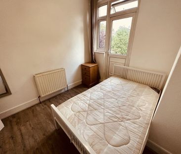 1 bedroom in a house share to rent - Photo 6