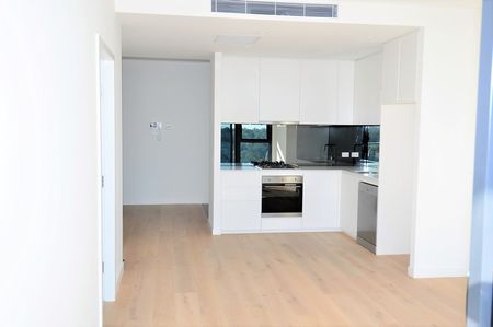 Luxury 1-bedroom+Study at Poly Horizon - Photo 5