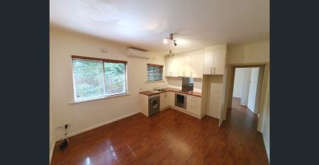SINGLE BEDROOM UNIT WITH A/C - CLOSE TO CBD - Photo 3