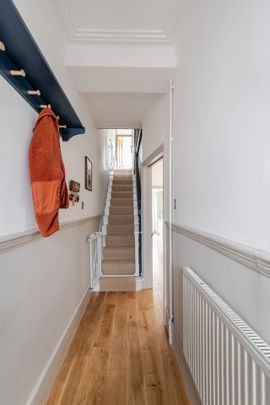 3 Bed Terraced House, Alton Road, N17 - Photo 1