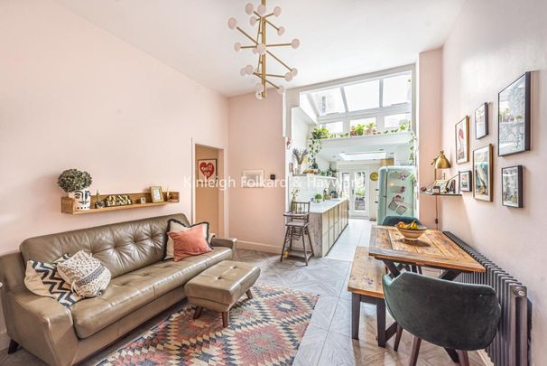 Priory Road, Crouch End N8 - Photo 1