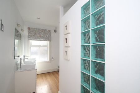 3 bedroom terraced house to rent - Photo 2