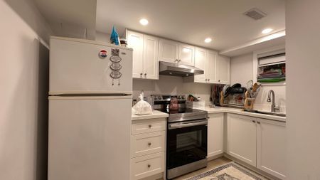 For Lease - 272 Epsom Downs Drive Unit# Basement, Toronto, Ontario - Photo 4