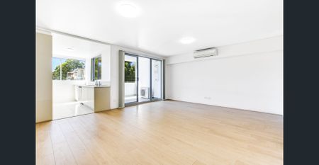 Modern Two Bedroom Apartment in Great Location - Photo 3