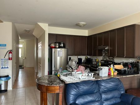 For Lease - 18 Troyer Avenue Unit# Third Floor Rooms, Toronto, Ontario - Photo 3