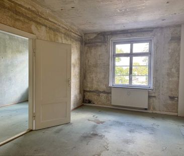 Erstbezug nach Komplettsanierung: 4-Raumwohnung mit Wintergarten in... - Photo 5