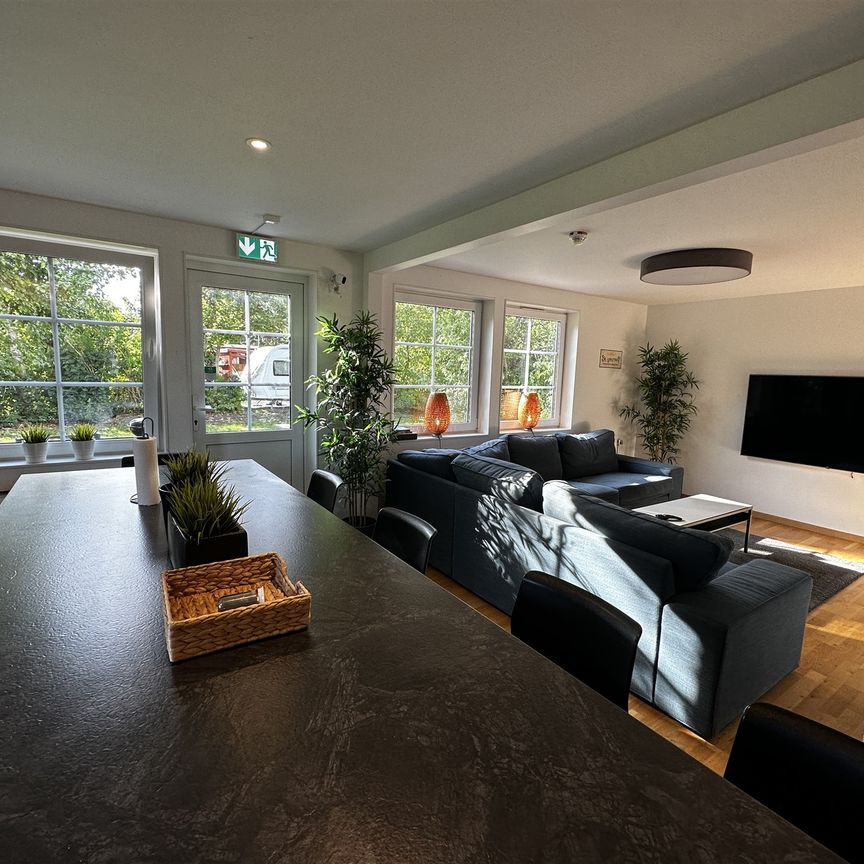 Salladsgatan 8 - Foto 1