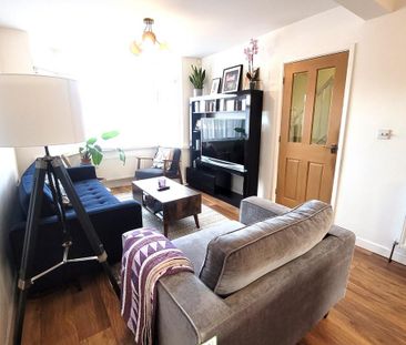 3 bedroom semi-detached house to rent - Photo 2