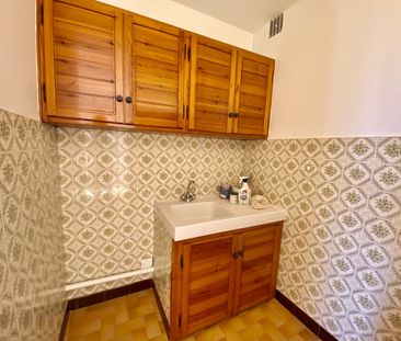 Location annuelle - appartement type 2 cœur de la Londe - Photo 2