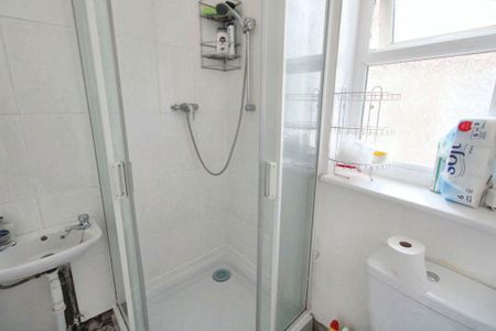 41 Meldon Terrace, Heaton, Newcastle upon Tyne, Tyne and Wear, NE6 5XP - Photo 5