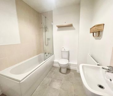 Whitney Crescent, Weston-Super-Mare - Photo 3