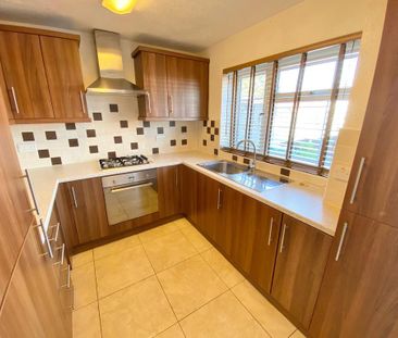 2 bedroom townhouse to rent - Photo 2