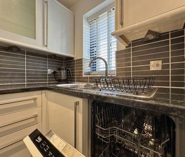 3 bedroom detached house to rent - Photo 6