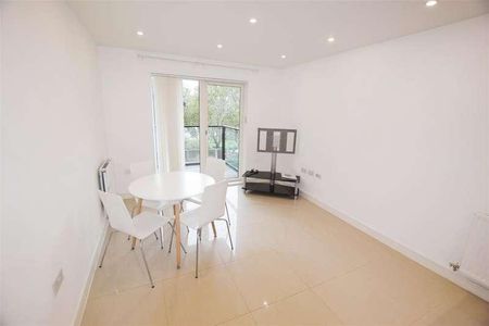 Shearwater Drive, West Hendon, London, NW9 - Photo 4
