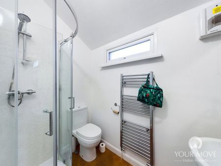 1 bedroom in a house share to rent - Photo 3