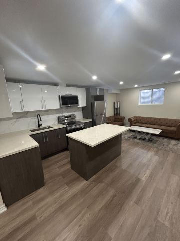 For Lease - 47 MULGRAVE Street, Whitby, Ontario - Photo 4