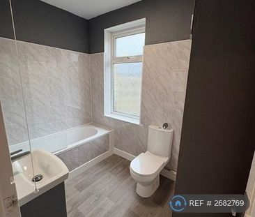 2 bedroom terraced house to rent - Photo 6