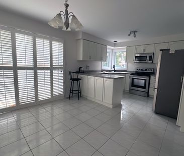 For Lease - 43 Falconridge Drive, Hamilton, Ontario - Photo 3