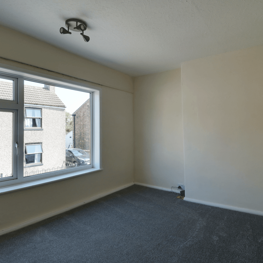 High Street, Owston Ferry, DN9 - Photo 1