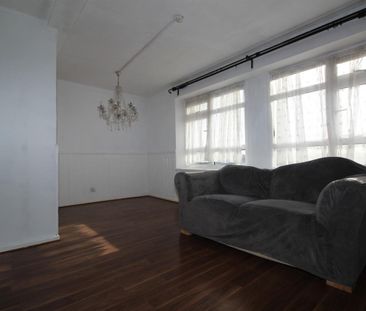 3 Bedroom Flat - Purpose Built To Let - Photo 4