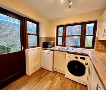 St Swithuns Terrace, Lewes - Photo 2