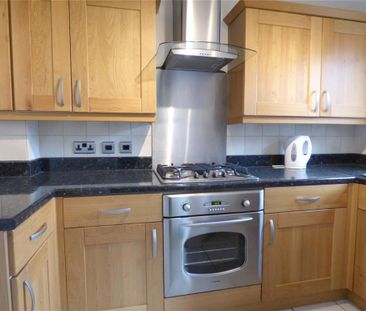 2 bedroom semi-detached house to rent - Photo 6