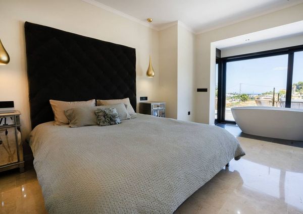 Luxury Villa for rent in Benahavís, Spain