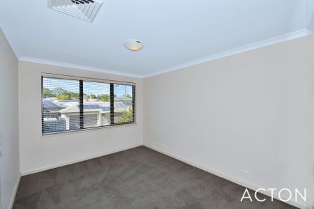 Now Leasing: Impressive Two-Story Home at 15 Malone Loop - Photo 4