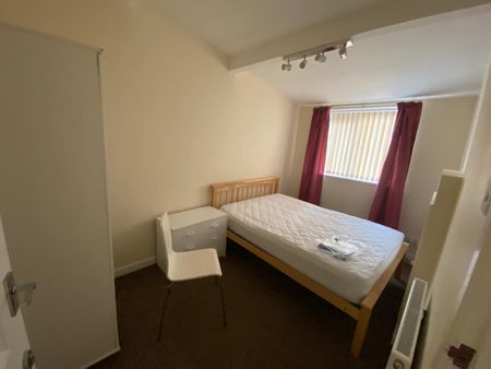 Dobson Road, Bolton - Photo 2