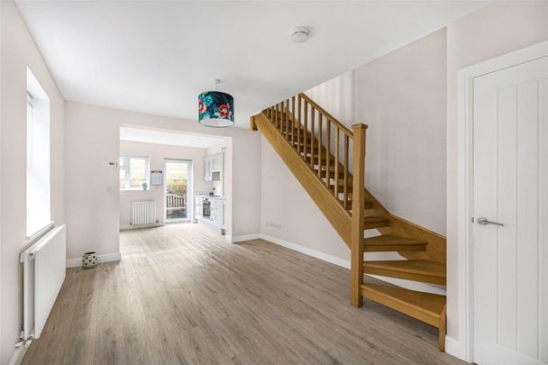 Lower Luton Road, Harpenden, AL5 5AH - Photo 1