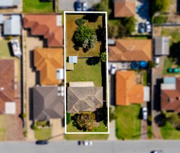 Character Home on Expansive 912sqm Block in Prime Mandurah Location - Photo 3
