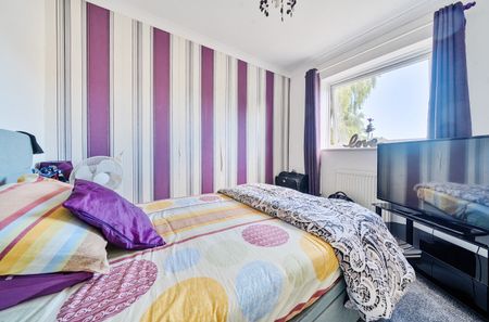 4 bedroom detached house to rent - Photo 5