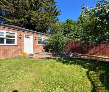 2 bedroom detached bungalow to rent - Photo 1