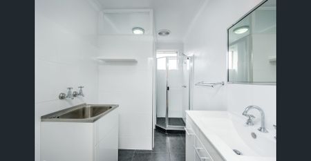 Comfortable Two-Bedroom Living in the Heart of Merewether - Photo 5