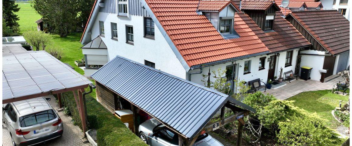 Traumhafte Doppelhaushälfte mit sehr großem Garten direkt am Ortsrand in Bestlage von Landsberg - Photo 1