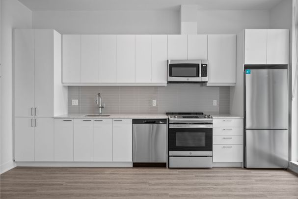 For Lease - 200 Deerfield Road Unit# 110, Newmarket, Ontario - Photo 1