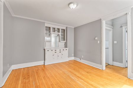 357 Elgin Street - B - Photo 4