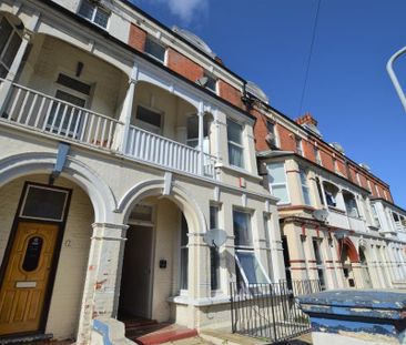 2 bedroom flat to rent - Photo 6