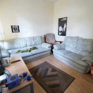 7 Bed - Becketts Park Crescent, Headingley, Leeds - Photo 1