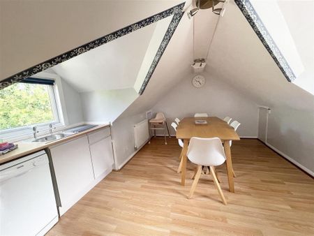 3 bedroom detached house to rent - Photo 5
