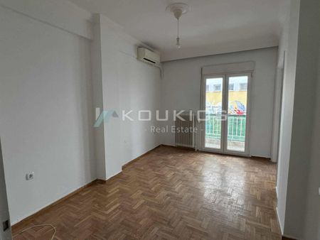 Διαμέρισμα για ενοικίαση - Φάληρο - Ιπποκράτειο, - Photo 2