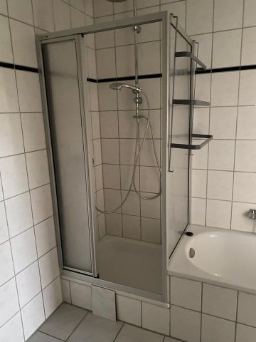 Lichtdurchflutete gepflegte 3-Zimmer-Erdgeschosswohnung mit Gartennutzung und Garage in ruhiger Lage - Foto 4